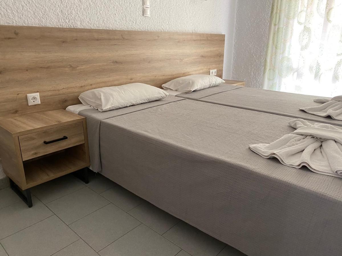 Georgina Hotel Agia Marina  Eksteriør billede