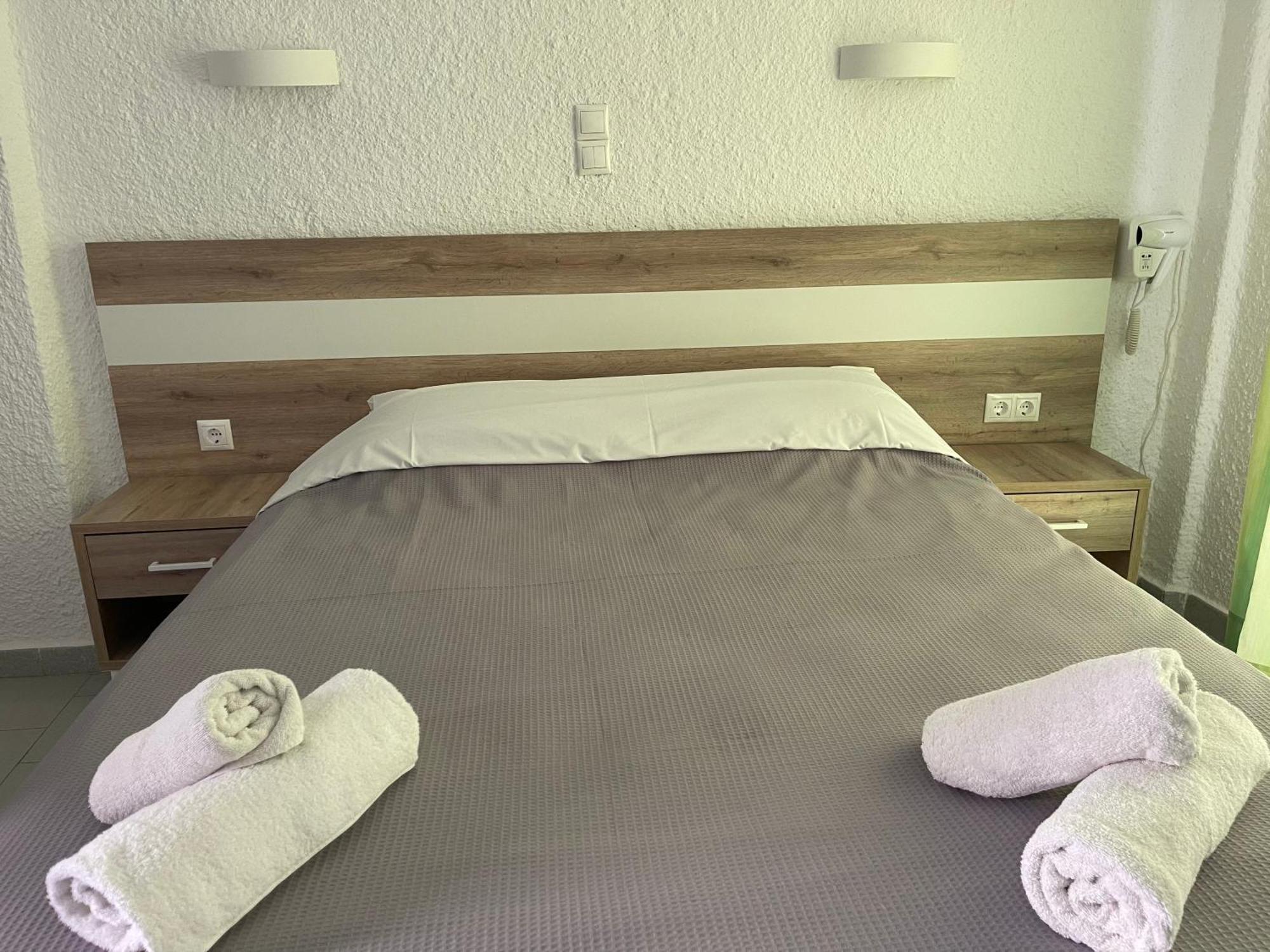 Georgina Hotel Agia Marina  Eksteriør billede