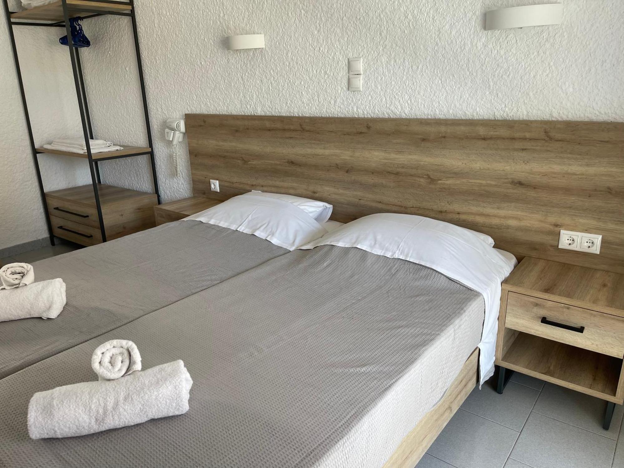 Georgina Hotel Agia Marina  Eksteriør billede